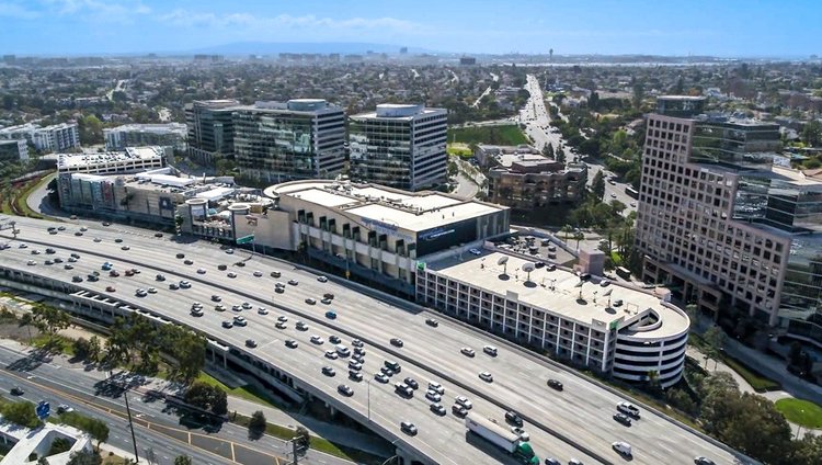 HHLA Shopping Center
